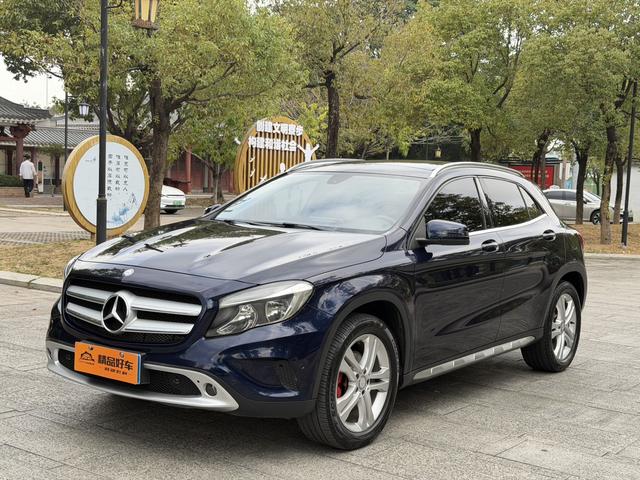 Mercedes-Benz GLA Class 2015 car image #2