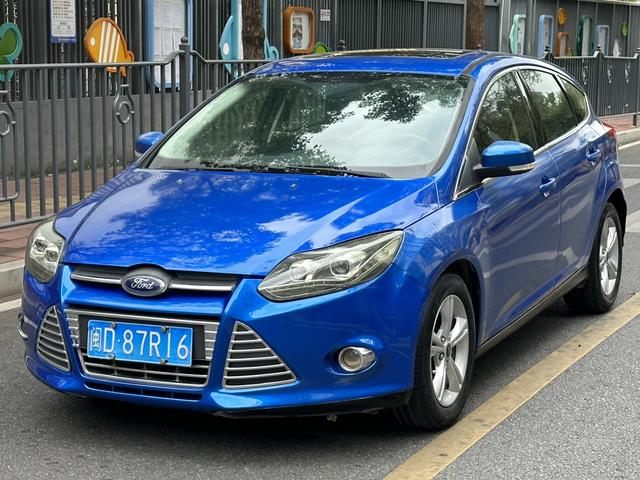 Ford Focus 2013 #2 Ford Focus 2013 car image #2