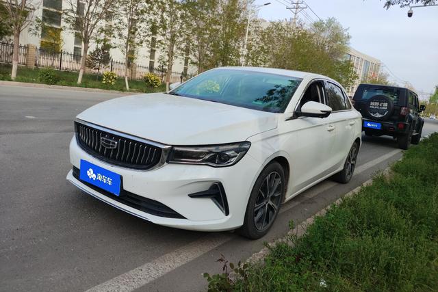 GEELY Emgrand 2024 car image #2