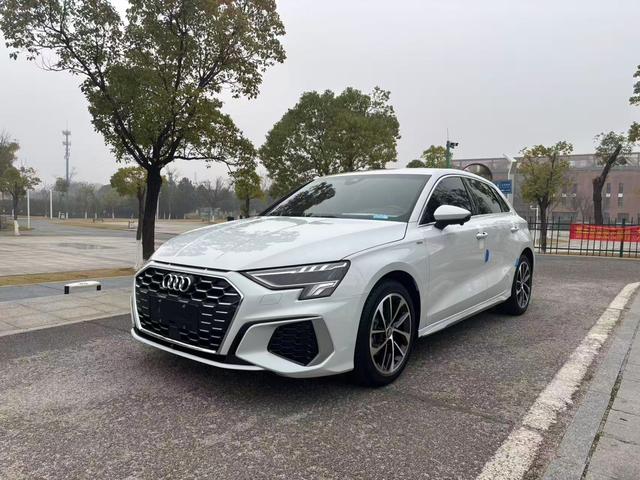Audi A3 2021 car image #2