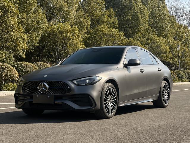 Mercedes-Benz C Class 2023 car image #2
