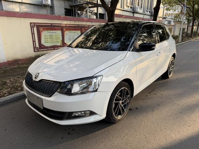 Skoda Fabia 2016 #2 Skoda Fabia 2016 car image #2