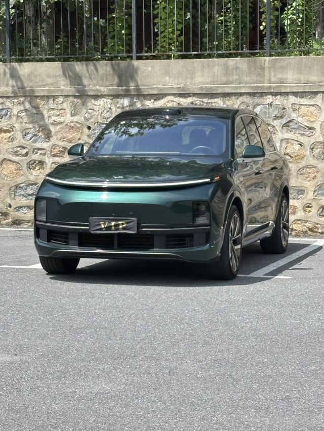 Li L8 2022 изображение автомобиля #2