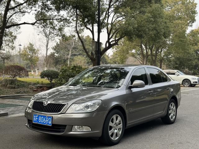 Skoda Octavia 2014 car image #2