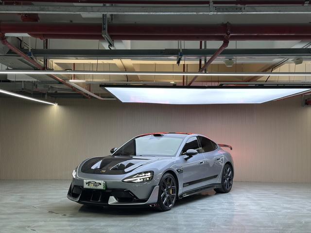 小米汽车 2025 汽车图片 #2