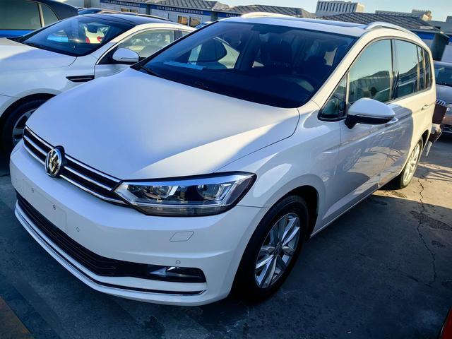 Volkswagen Touran 2017 immagine di auto #2