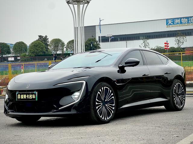Avatr 2024 car image #2
