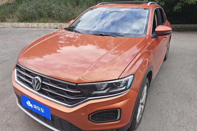 Volkswagen T-Roc 2018 car image #2
