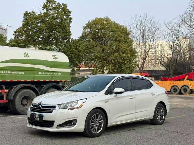 Citroen C4L 2016 car image #2