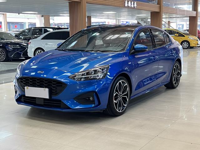 Ford Focus 2020 image de voiture #2