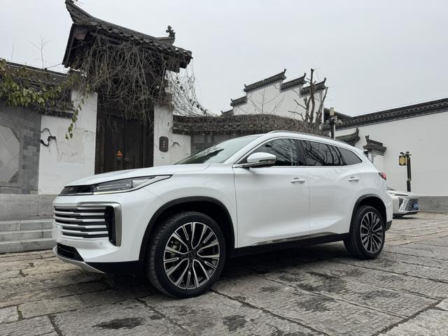 Exceed Lingyun 2023 car image #2