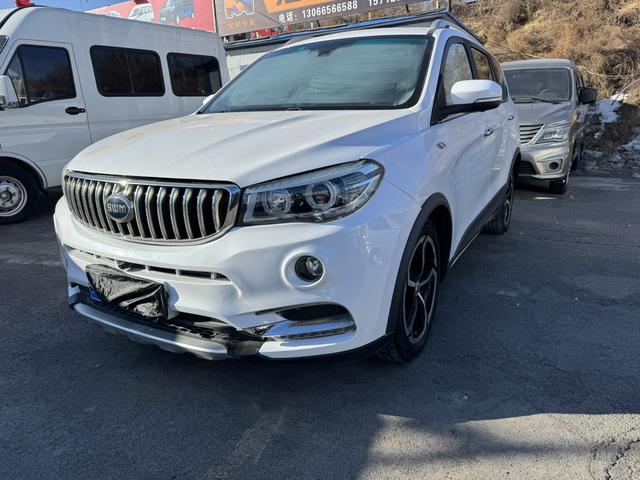 SWM斯威汽车 SWM斯威X7 2016 #2 SWM斯威汽车 SWM斯威X7 2016 汽车图片 #2