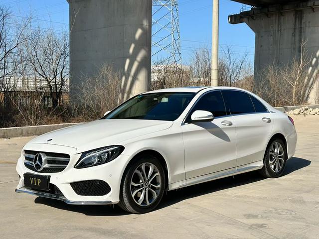Mercedes-Benz C Class 2016 car image #2