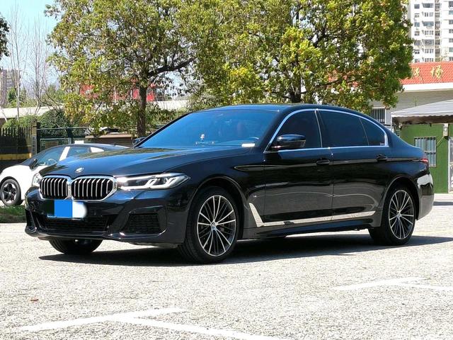 BMW 5 Series 2022 #2 BMW 5 Series 2022 car image #2