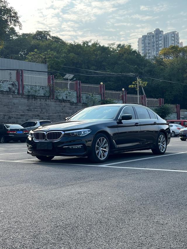 BMW 5 Series 2017 car image #2