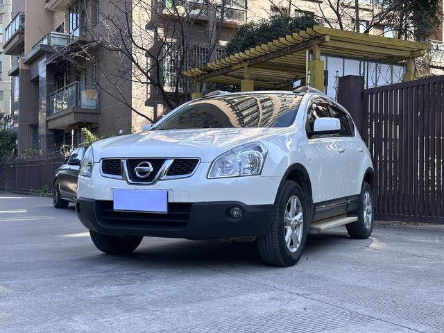 Nissan Qashqai 2013 car image #2