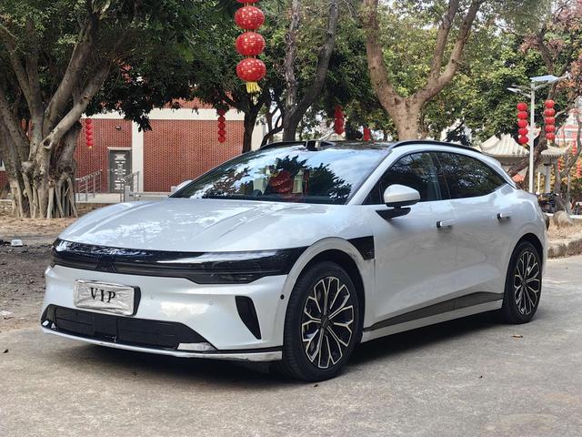 极氪 极氪007GT 2025 汽车图片 #2