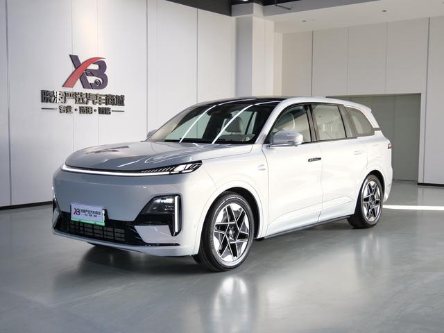 Deepal S09 2025 car image #2