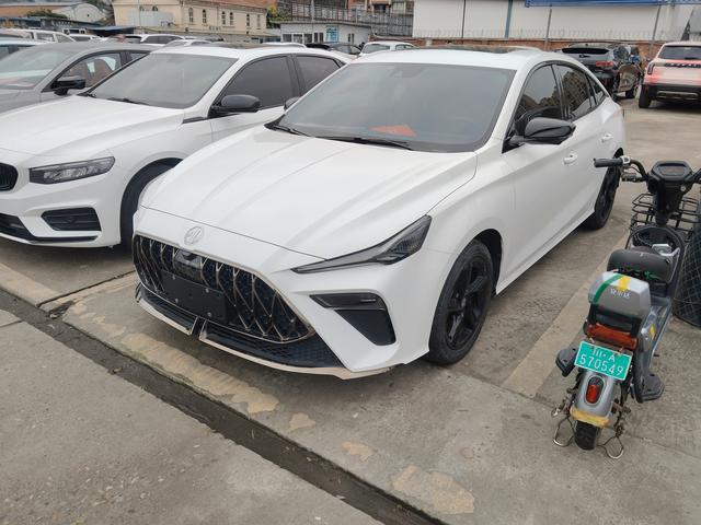 MG 5 Scorpio 2022 car image #2