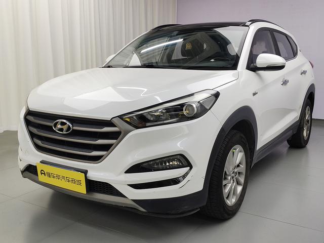 Hyundai Tucson 2018 car image #2