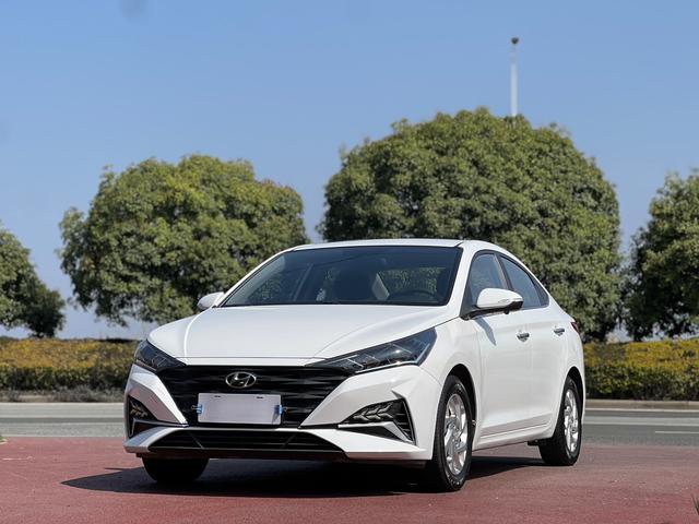 Hyundai Verna 2020 car image #2