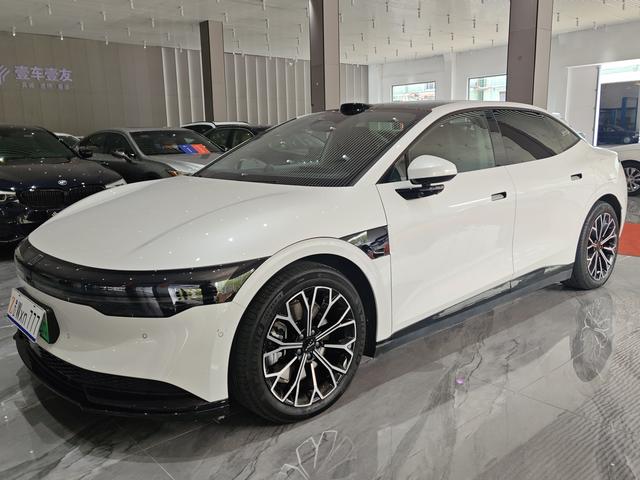 极氪 极氪007 2023 汽车图片 #2