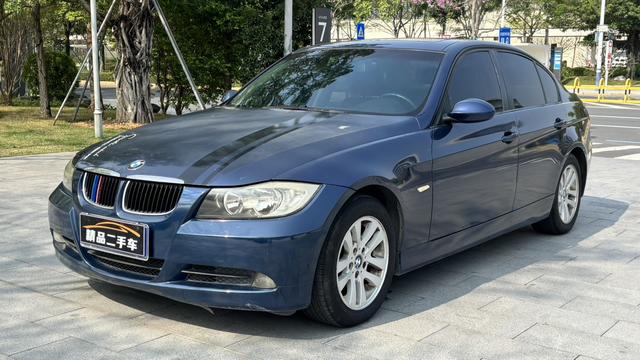 BMW 3 Series 2009 car image #2
