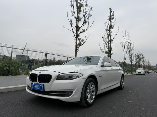 BMW 5 Series 2012 car image #2