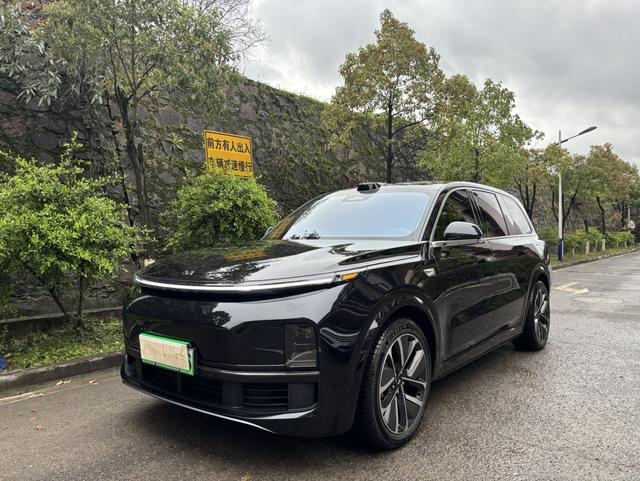 Li L9 2025 image de voiture #2