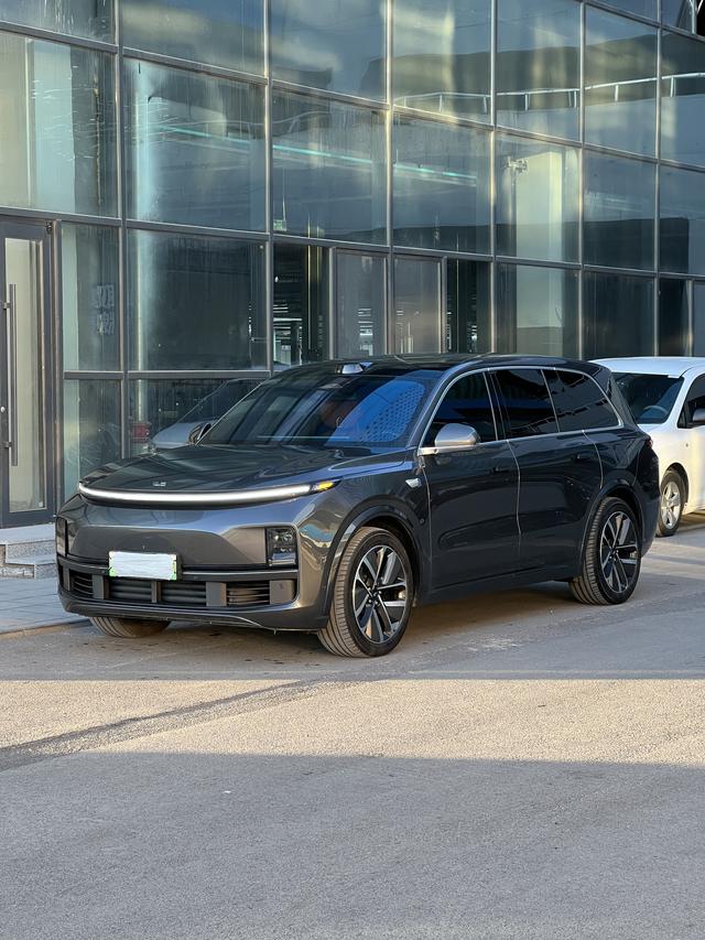 Li L9 2023 image de voiture #2