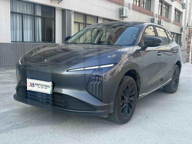 Forthing 2026 car image #2