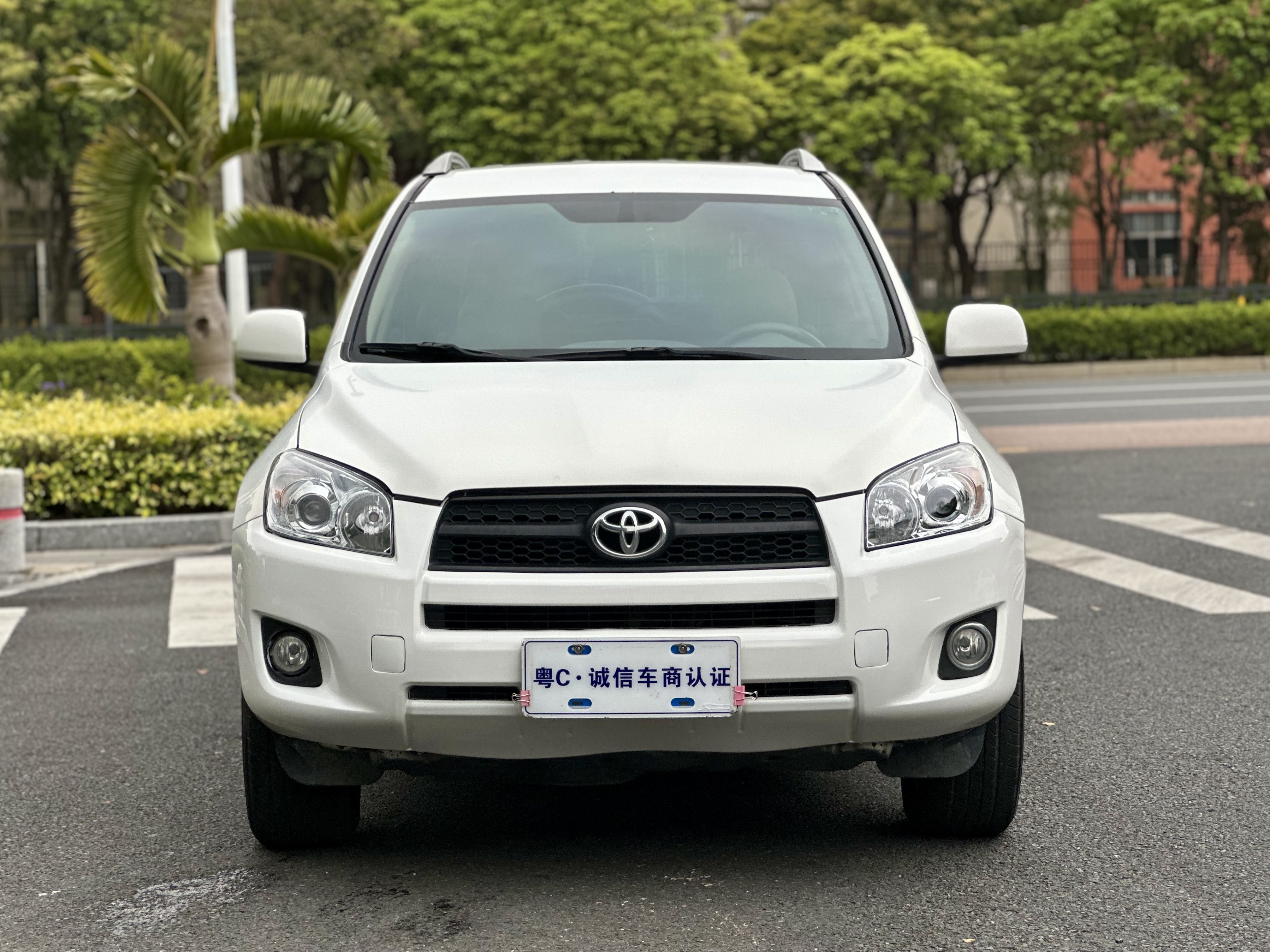 Toyota RAV4 2012 imagem de carro #2