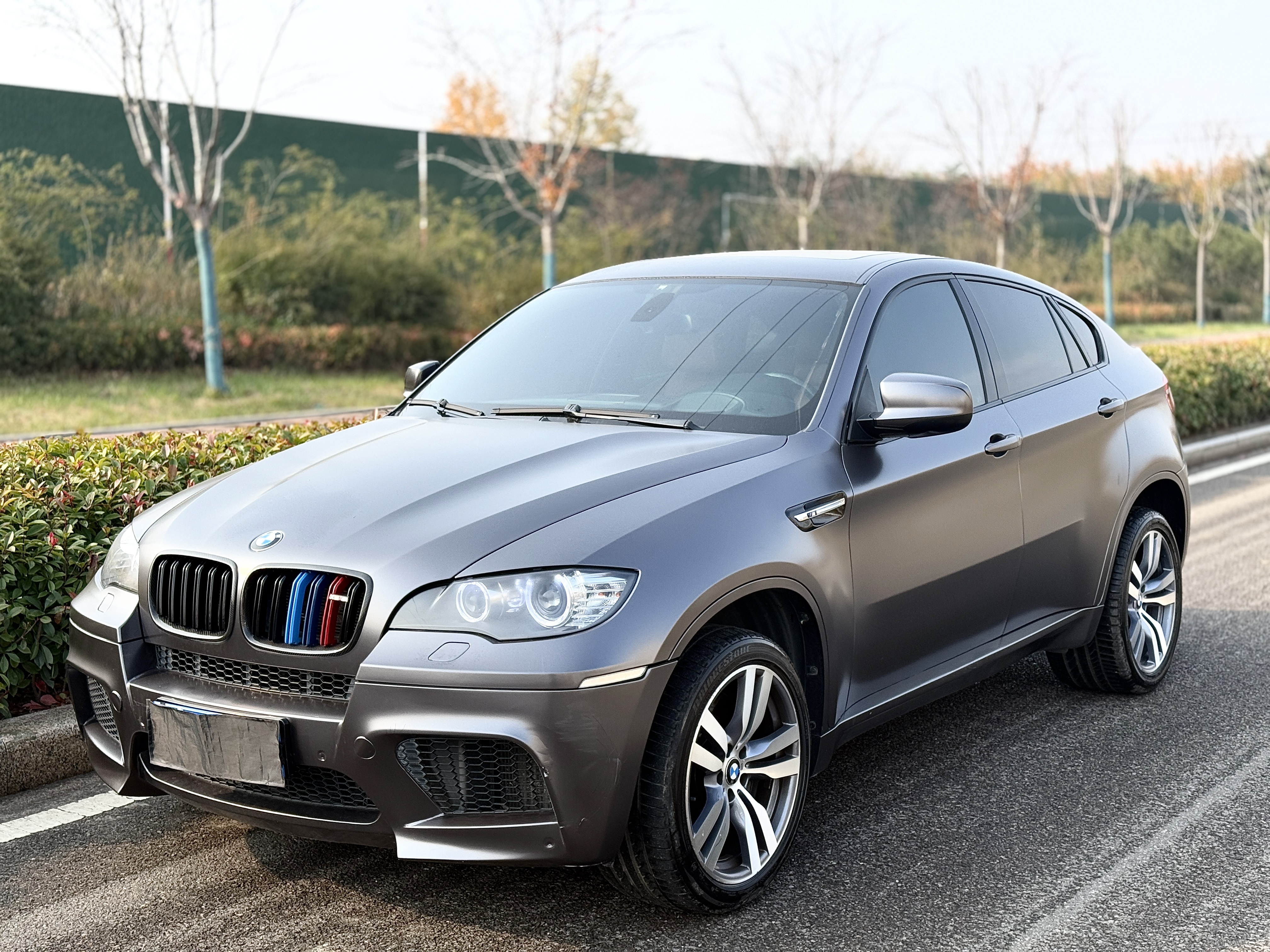 BMW X6 M 2011 car image #2