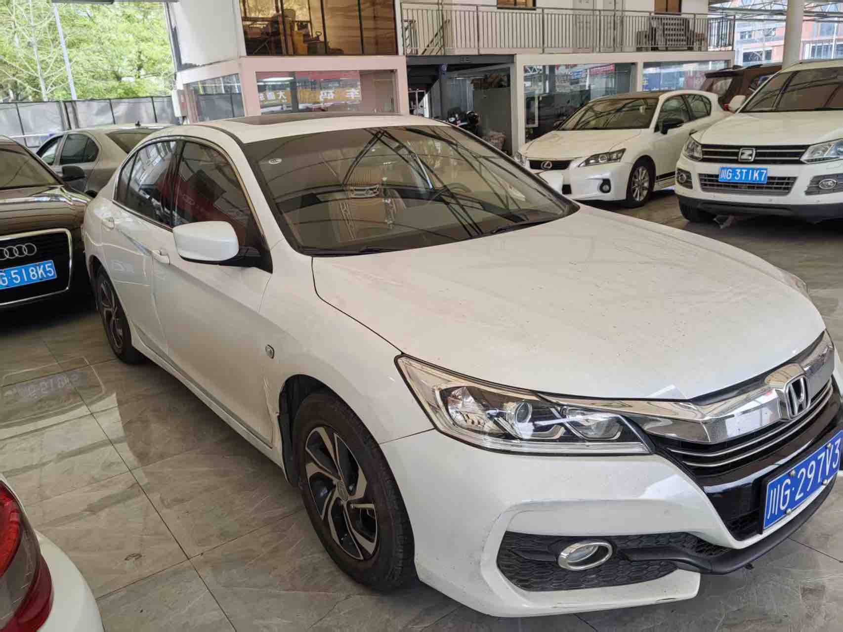 Honda Accord 2017 car image #2