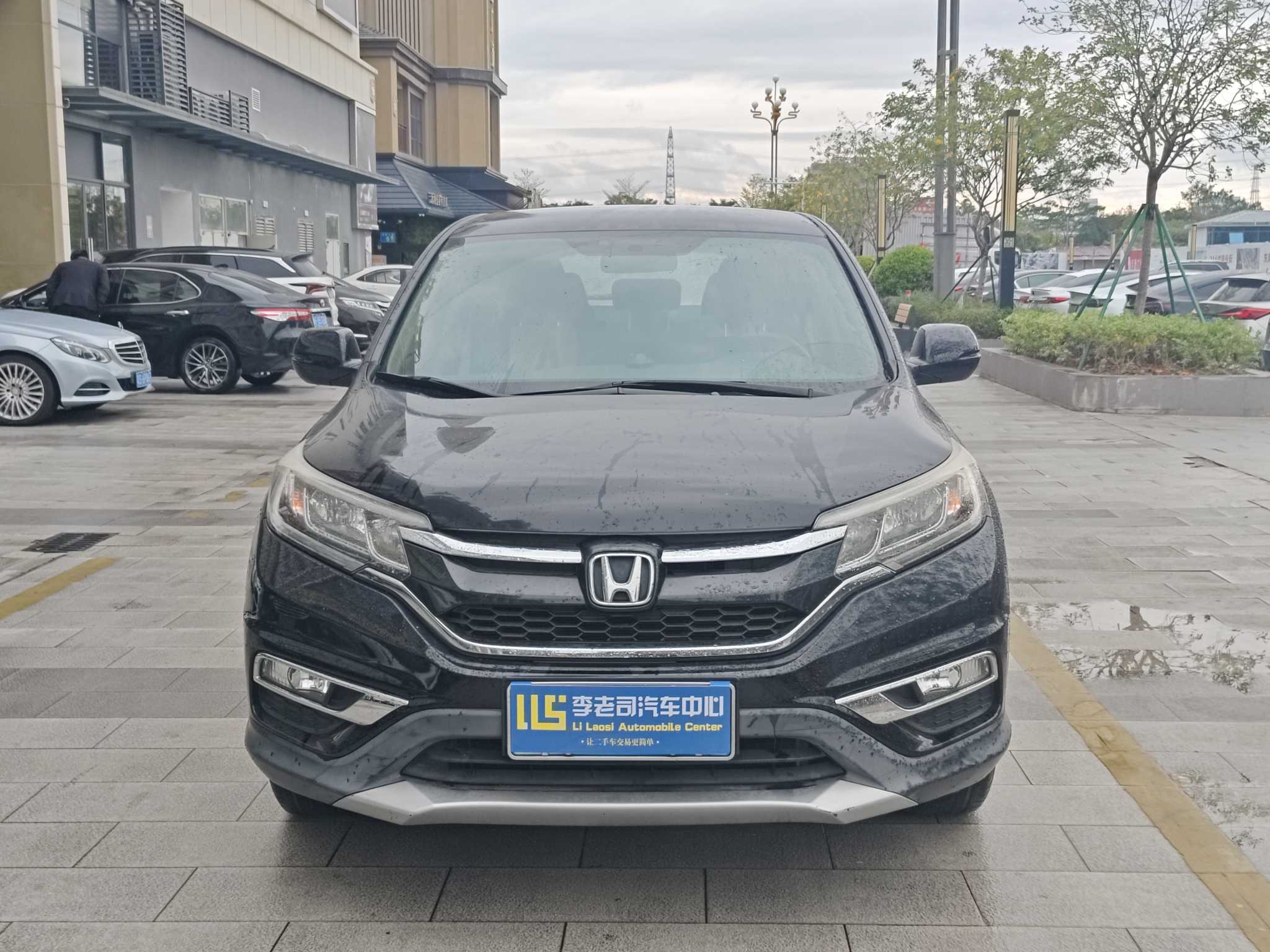 Honda CR-V 2017 car image #2