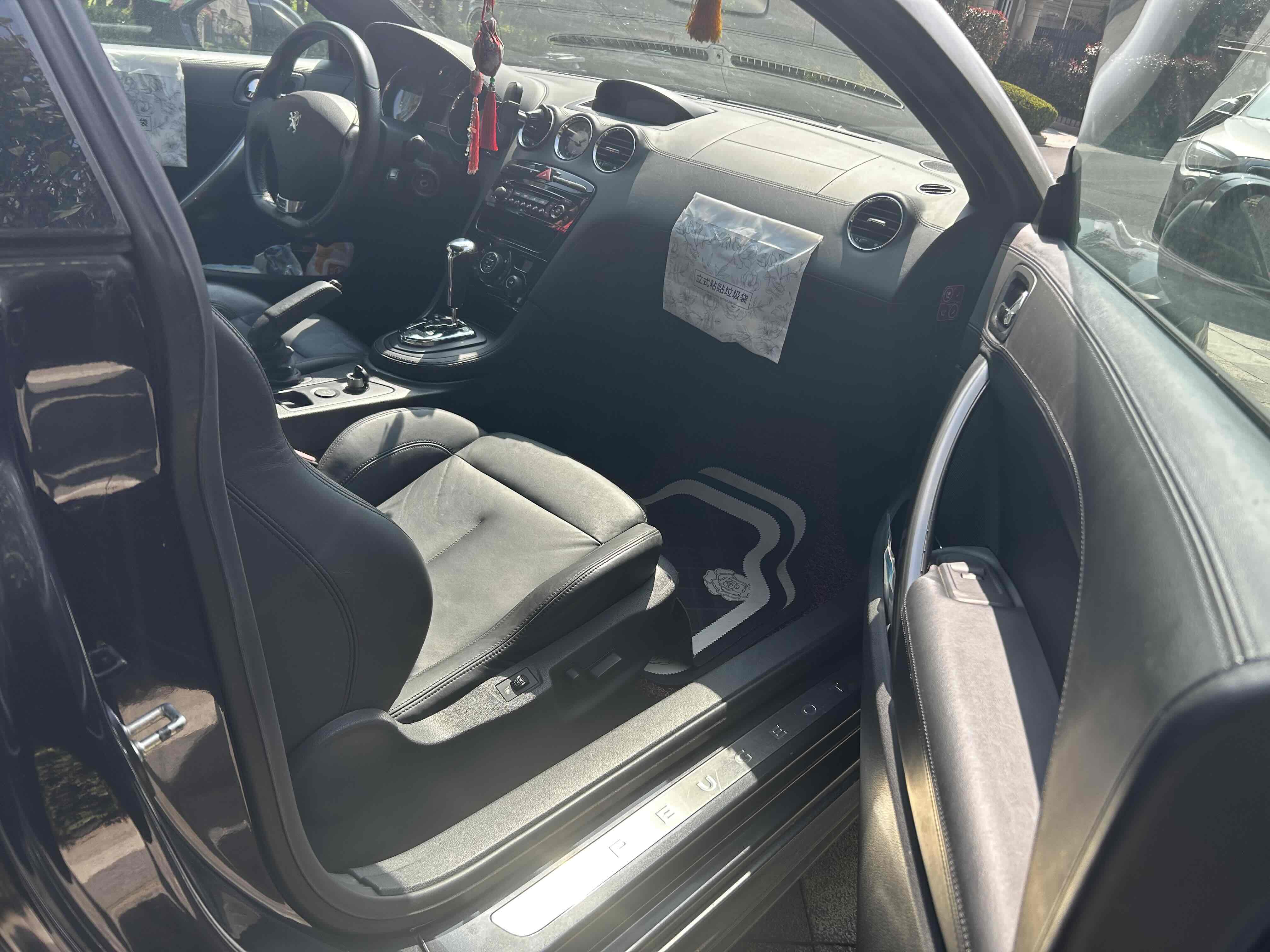 Peugeot RCZ 2012 car image #2