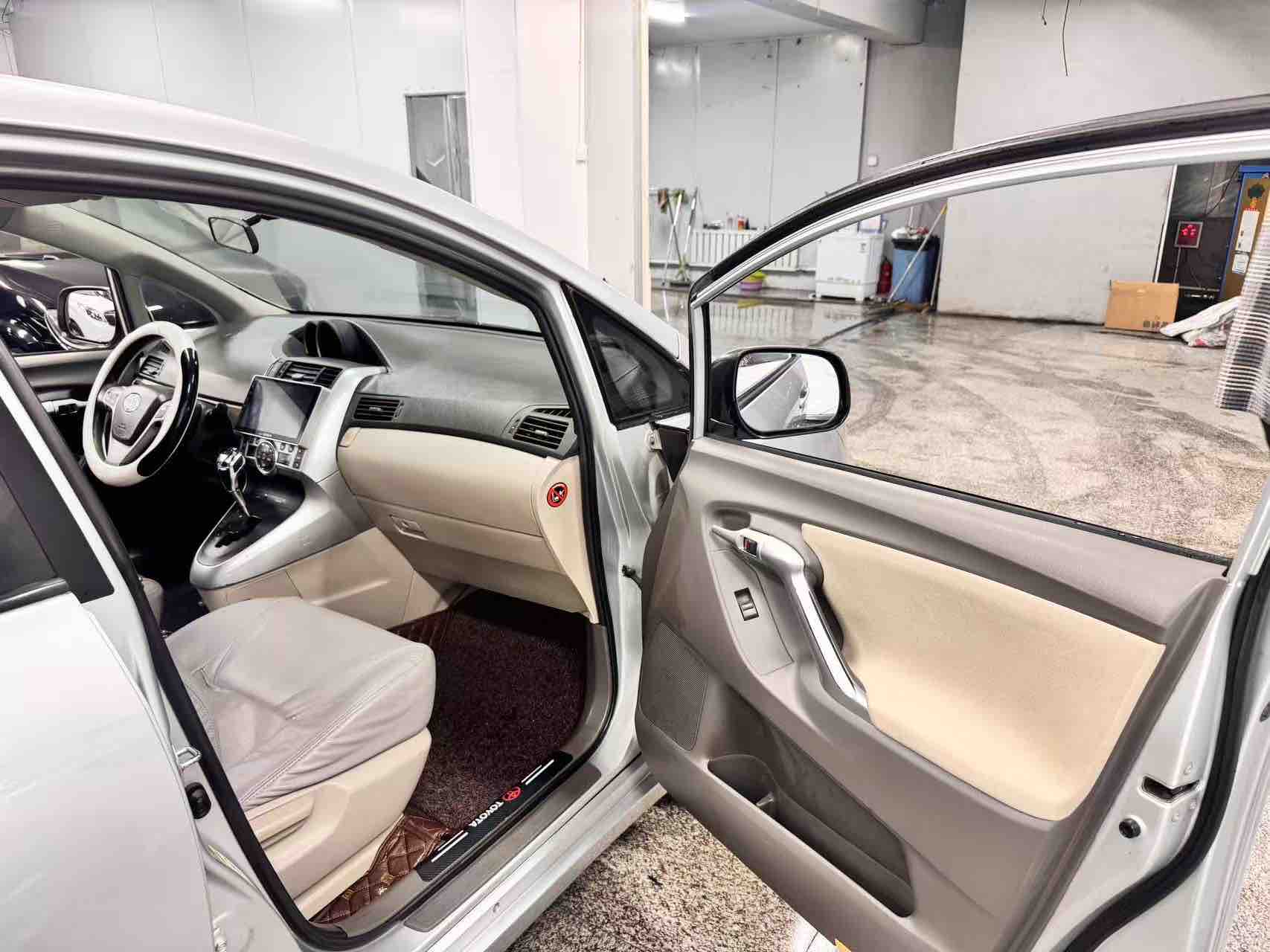 Toyota Verso 2012 car image #2