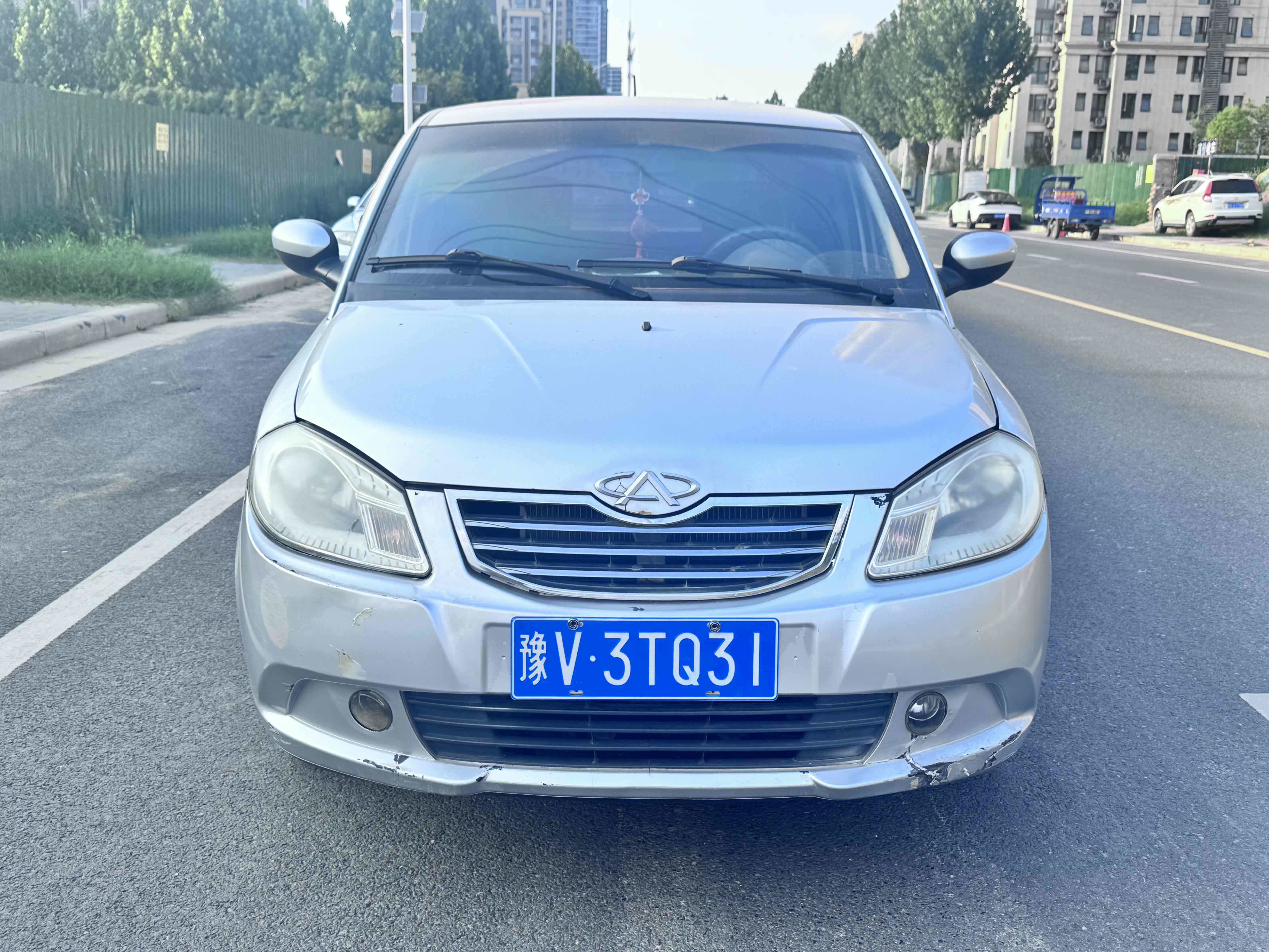 Chery Cowin 2013 car image #2