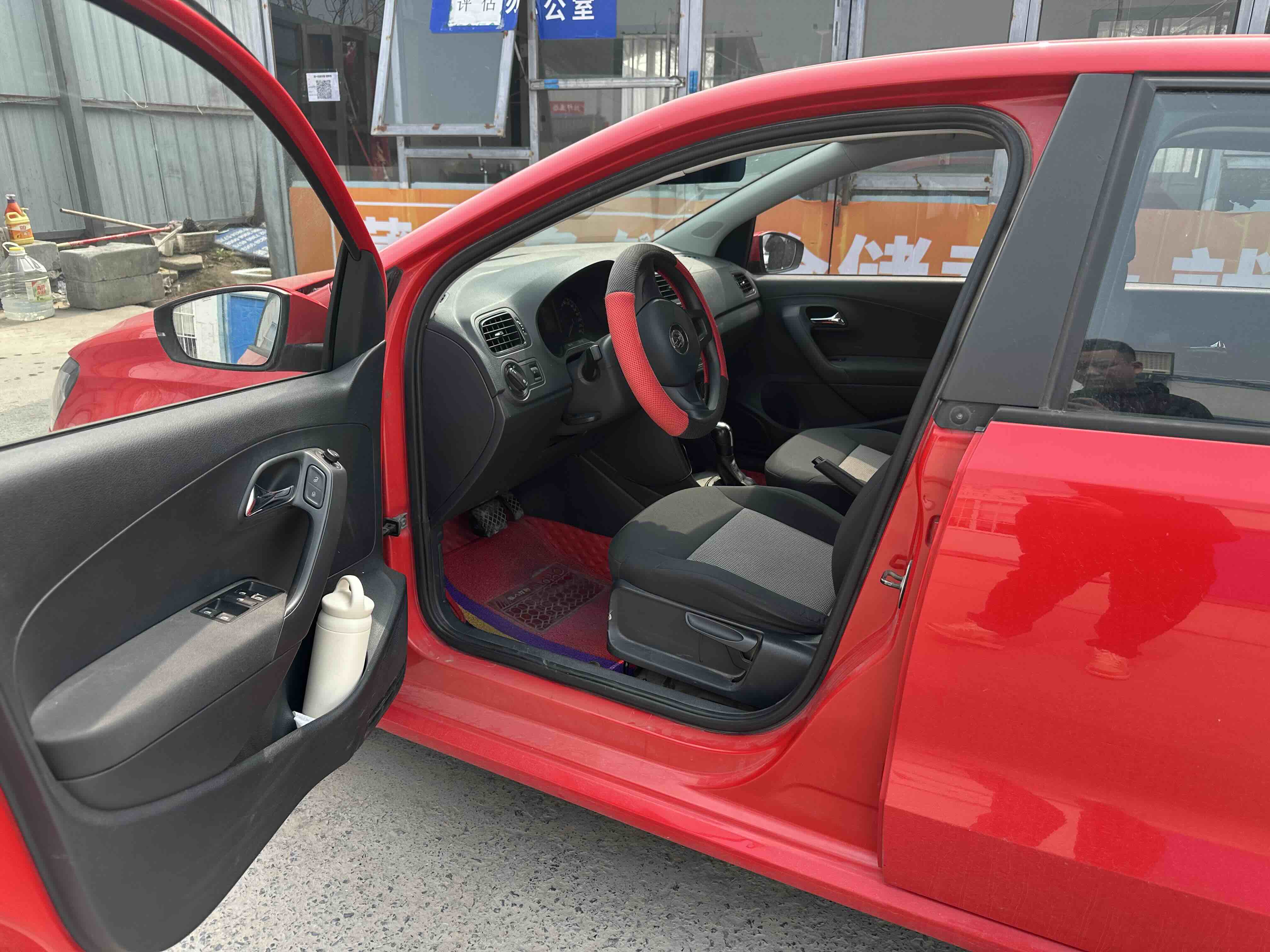 Polo 2017 car image #2