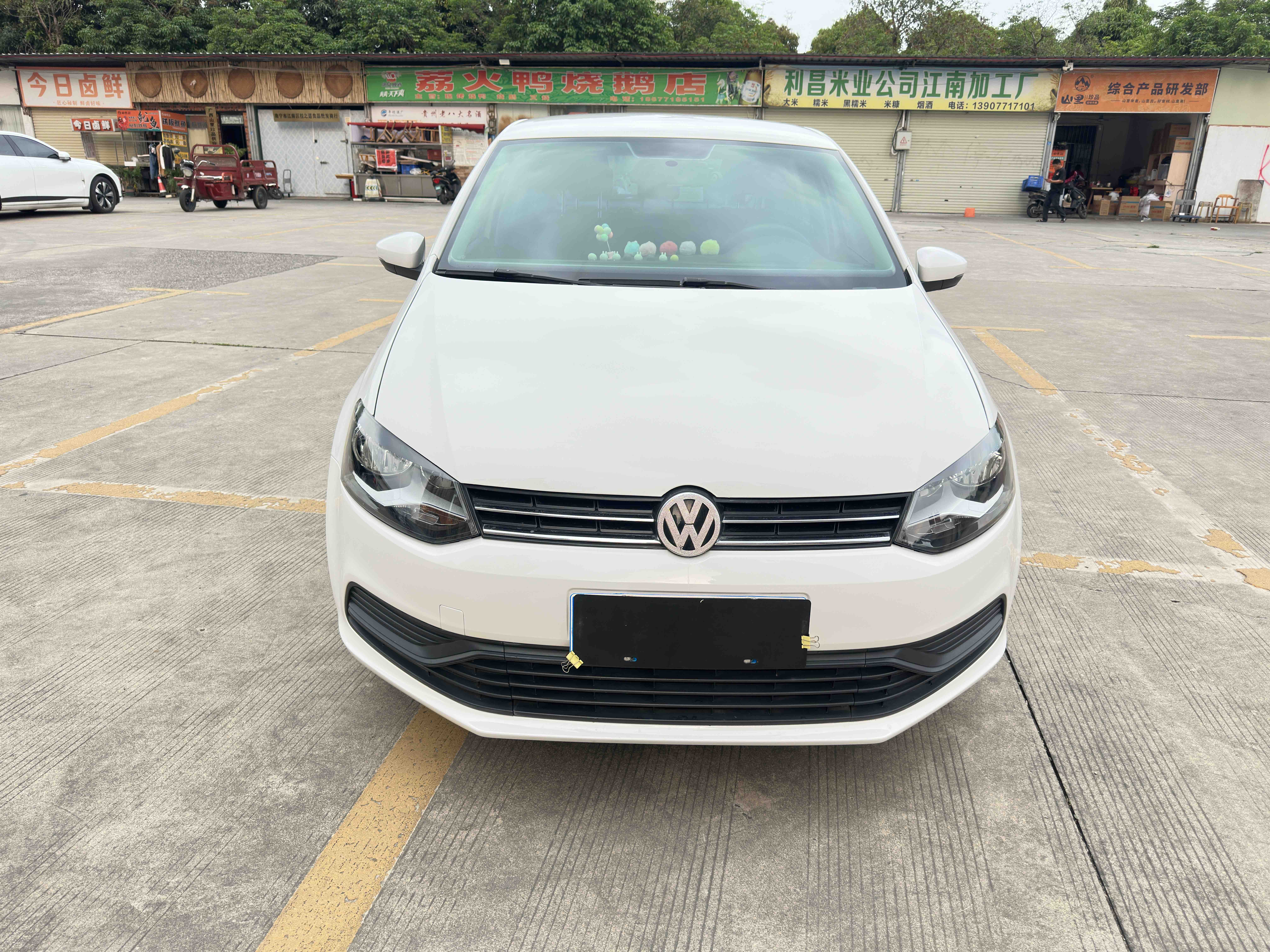Polo 2017 car image #2