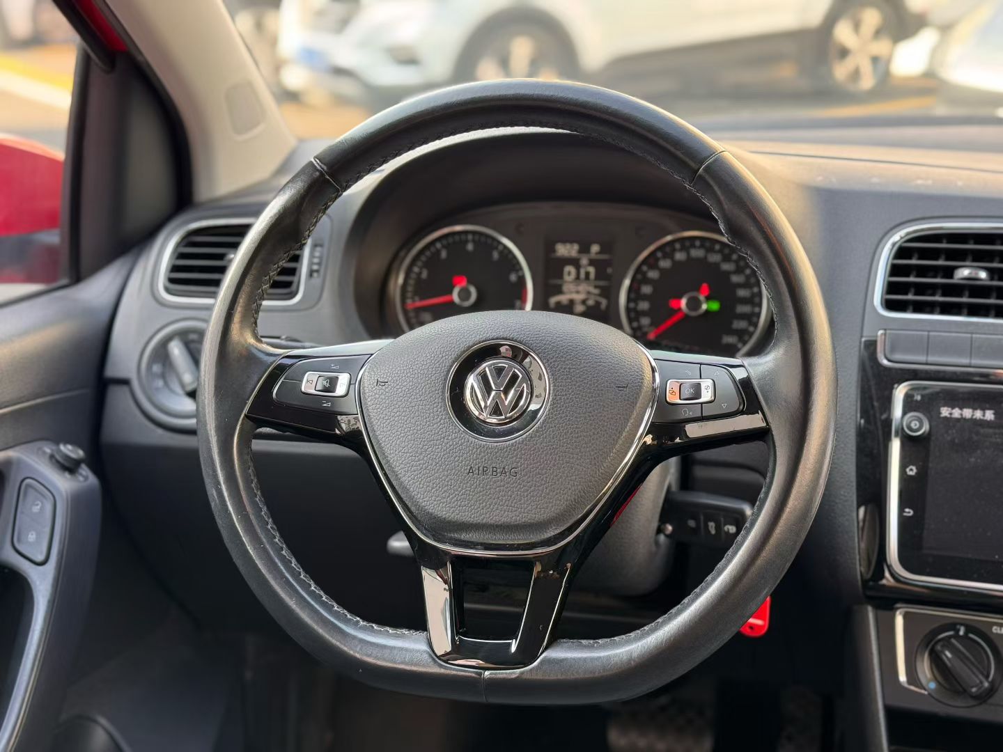 Polo 2018 car image #2