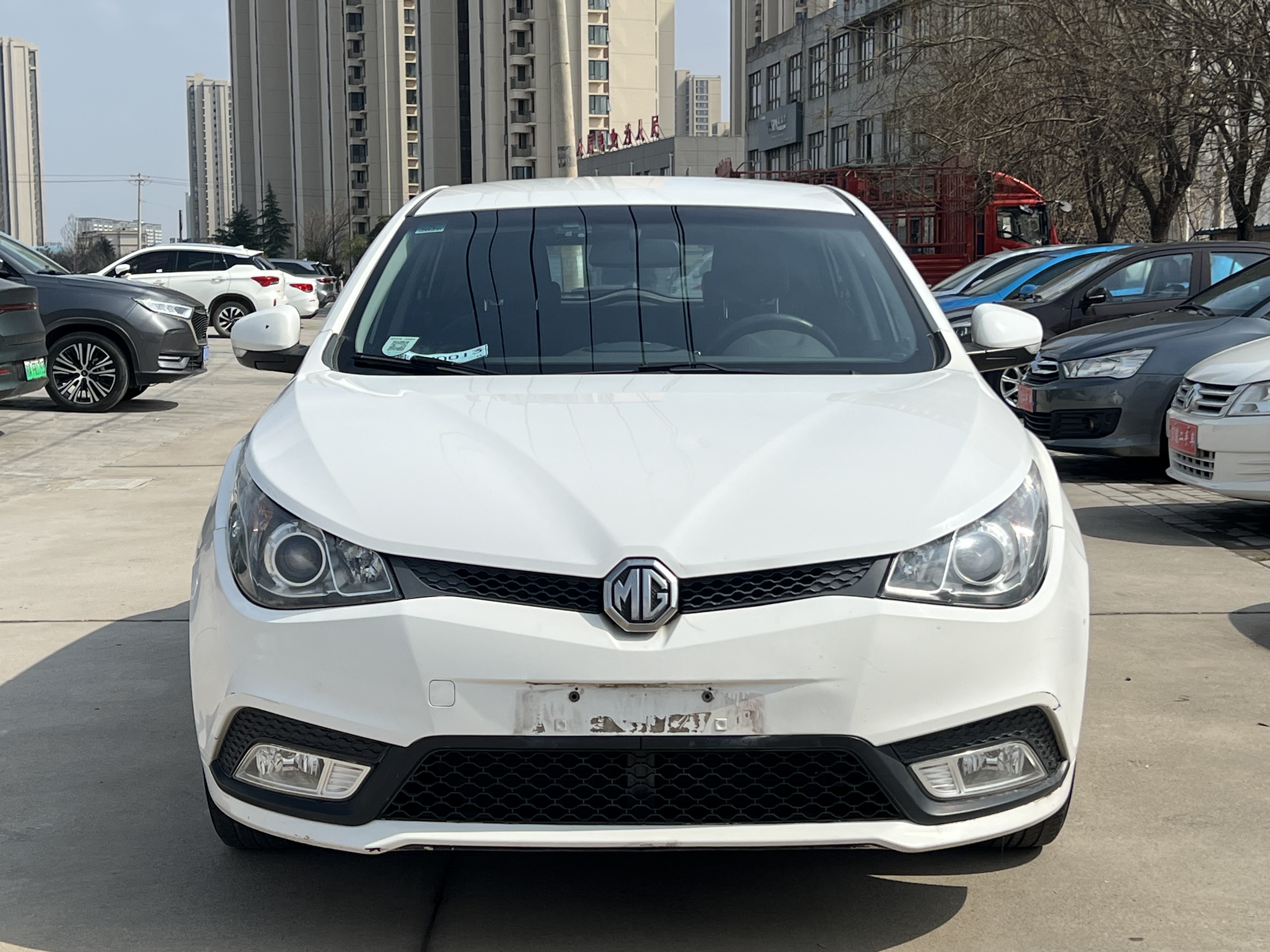 5 2015 car image #2