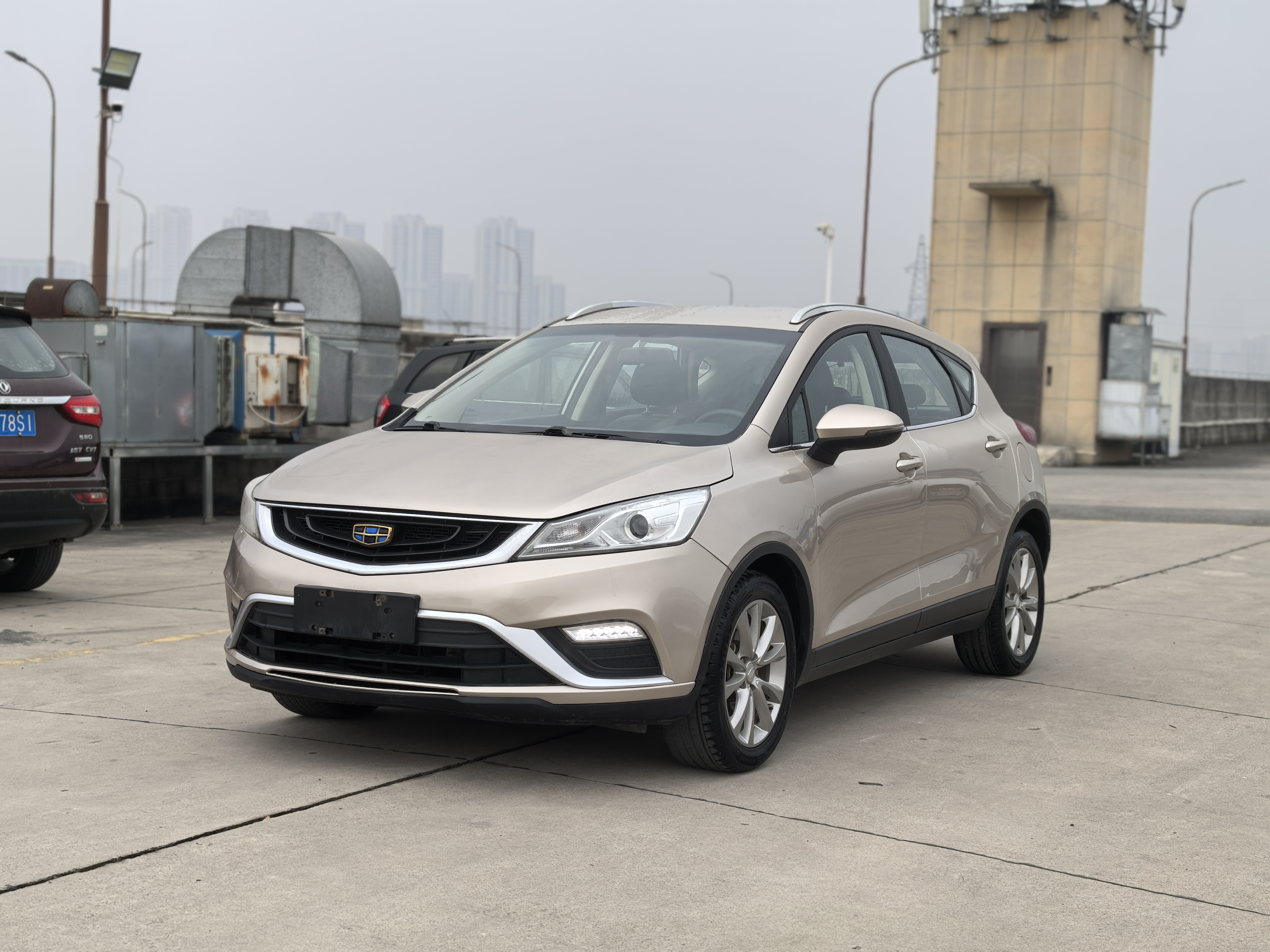 Emgrand GS 2017 car image #2
