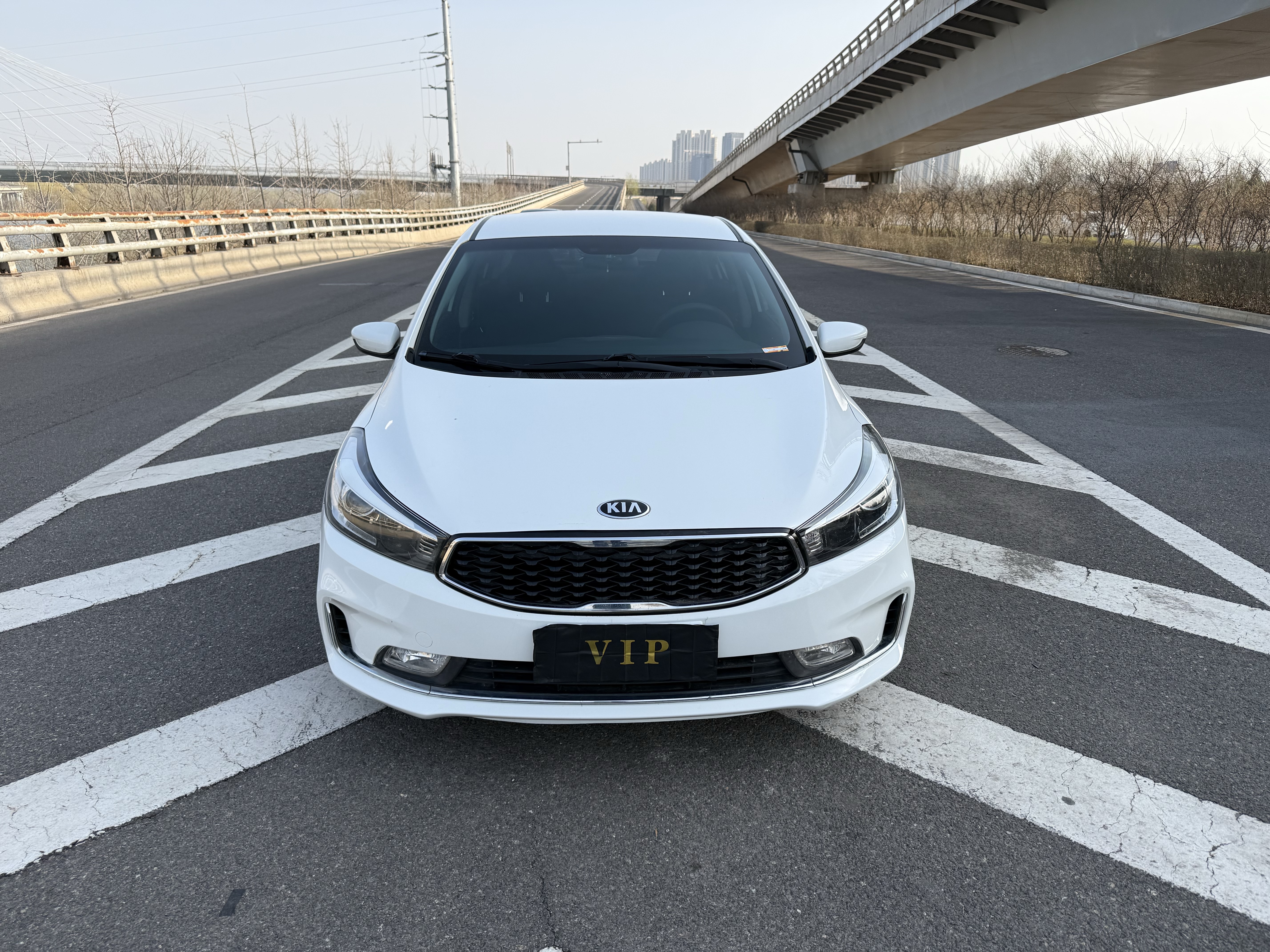 起亚 起亚K3 2017 汽车图片 #2