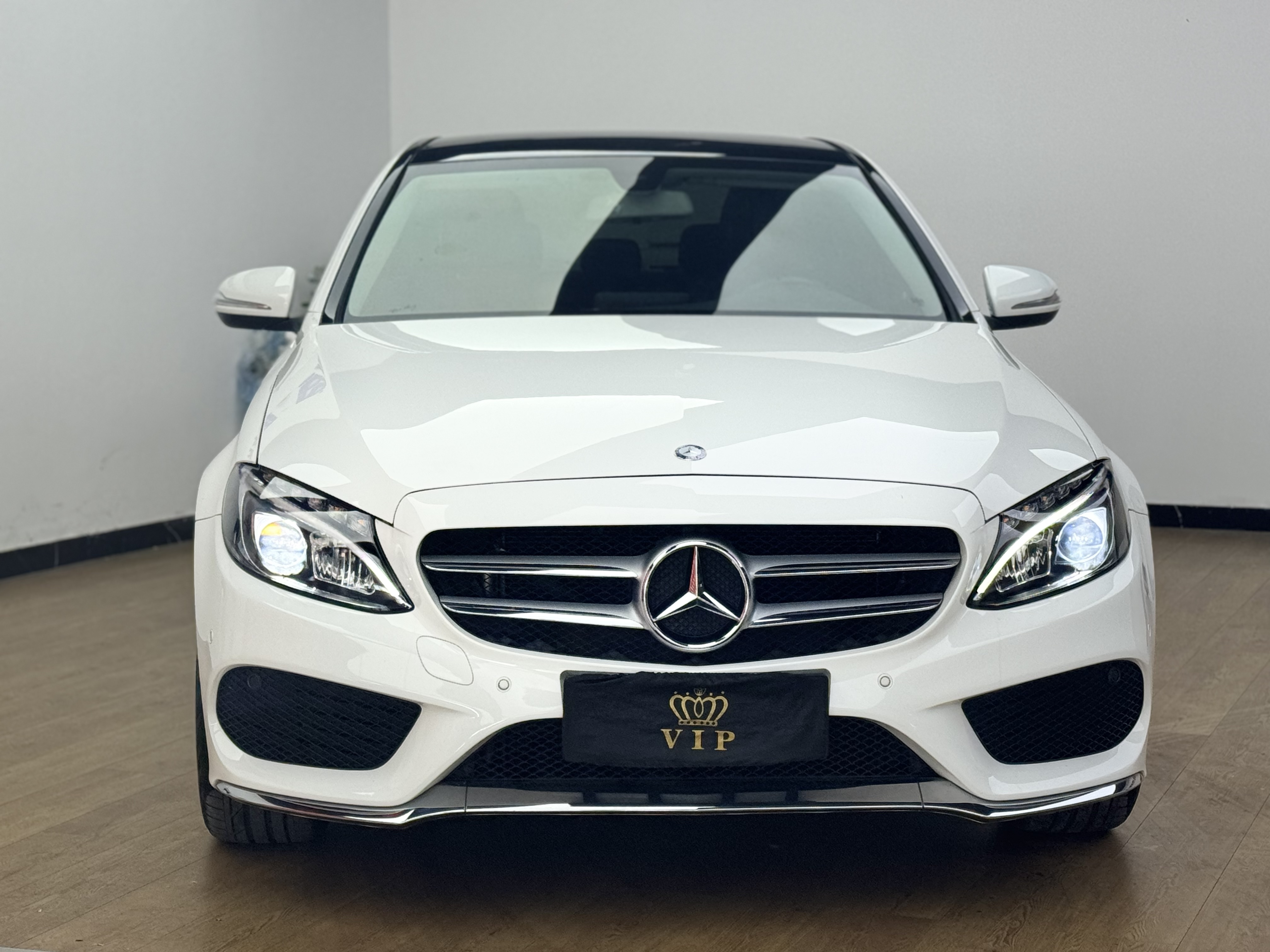 Mercedes-Benz C Class 2016 car image #2
