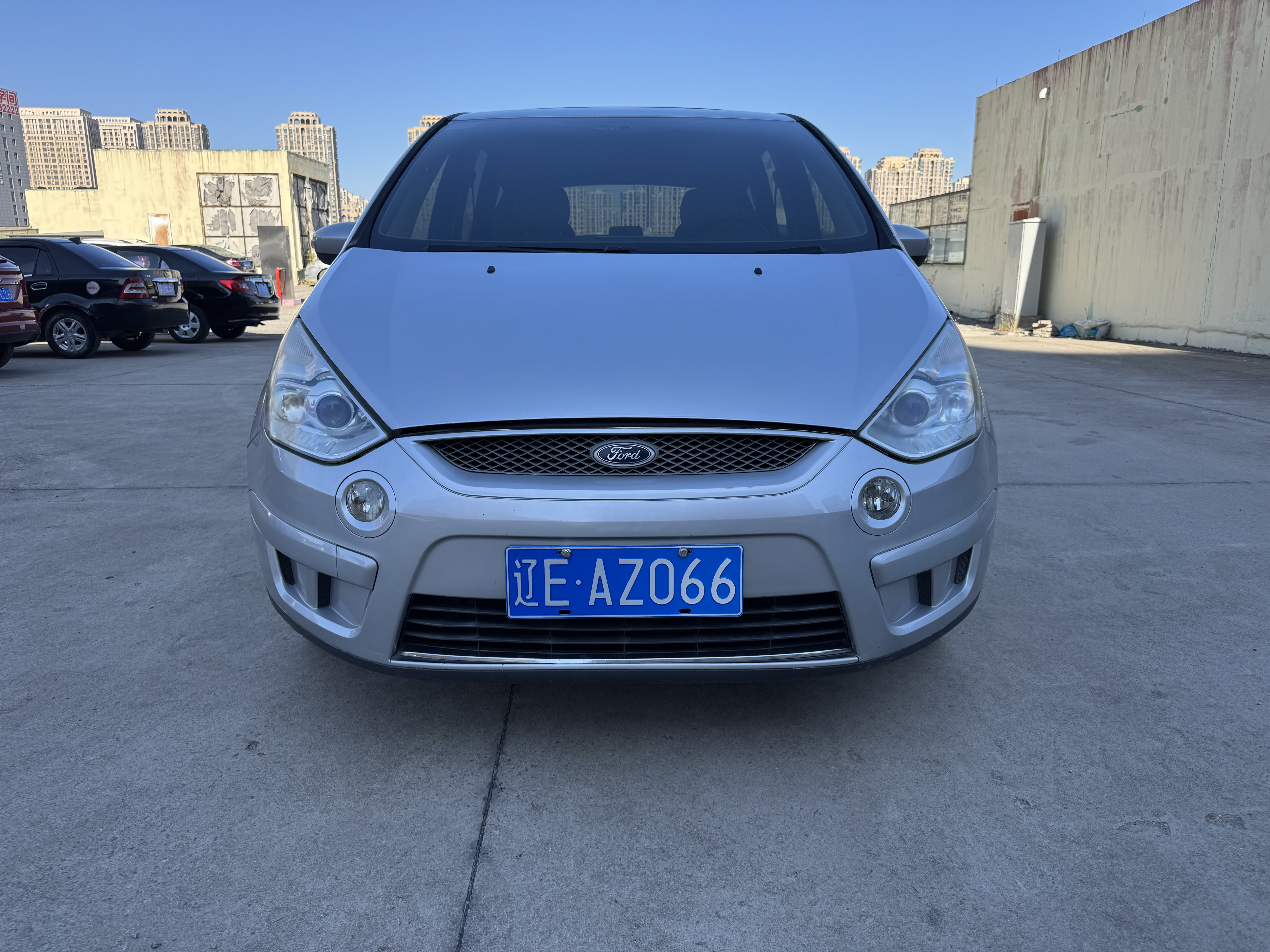 Ford S-MAX 2010 car image #2