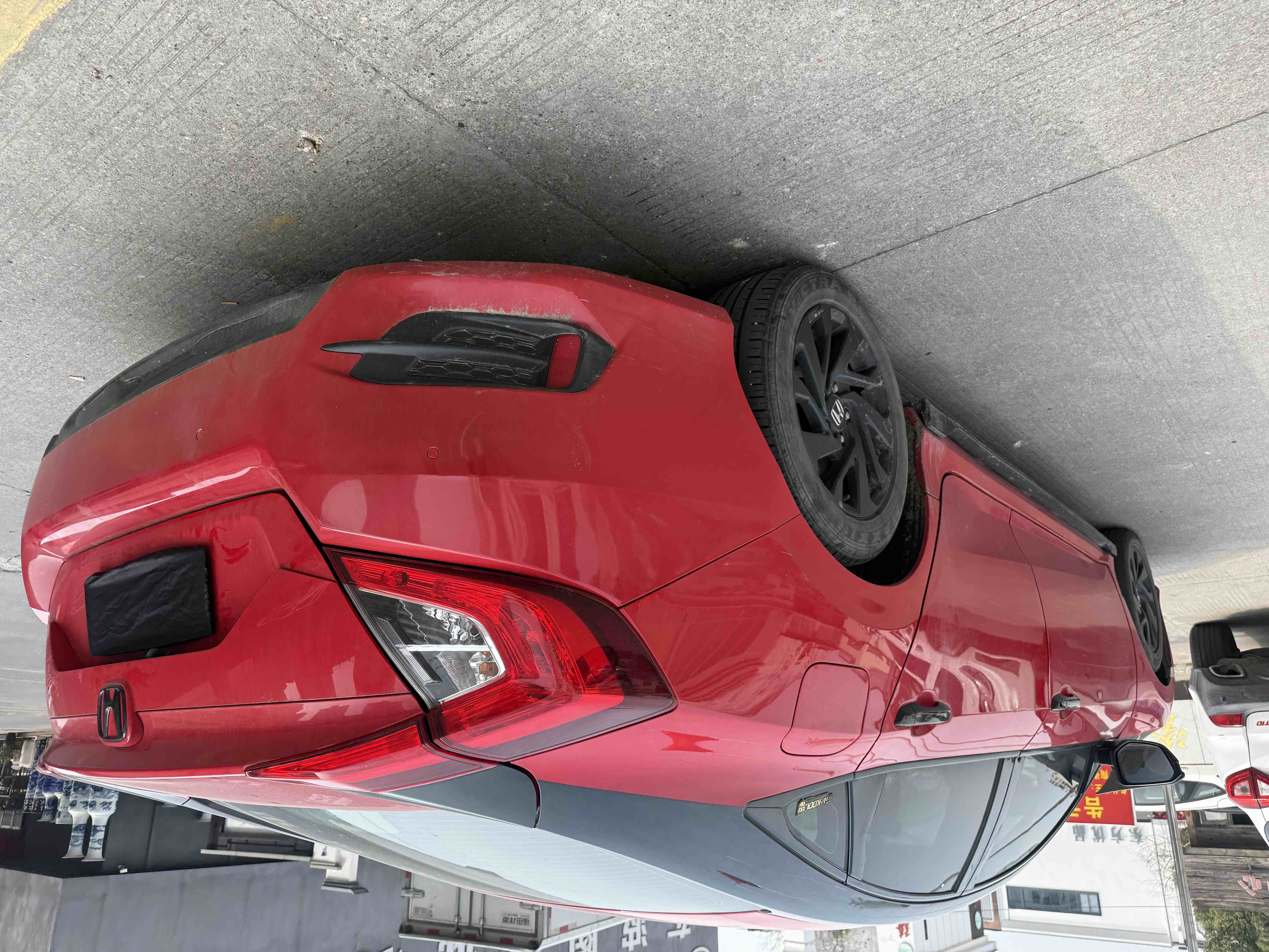 Honda Civic 2019 car image #2