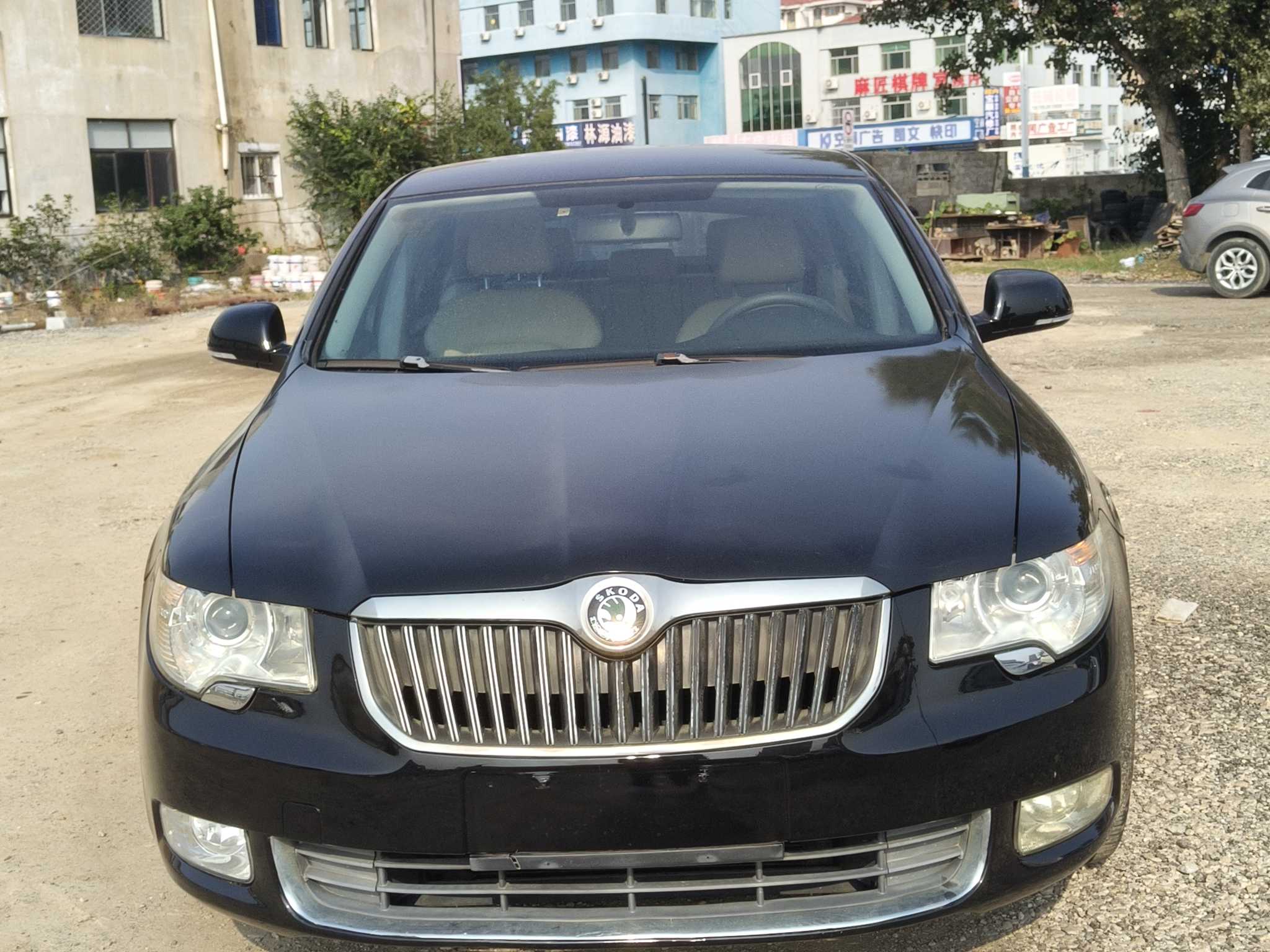 Skoda Superb 2012 صورة سيارة #2