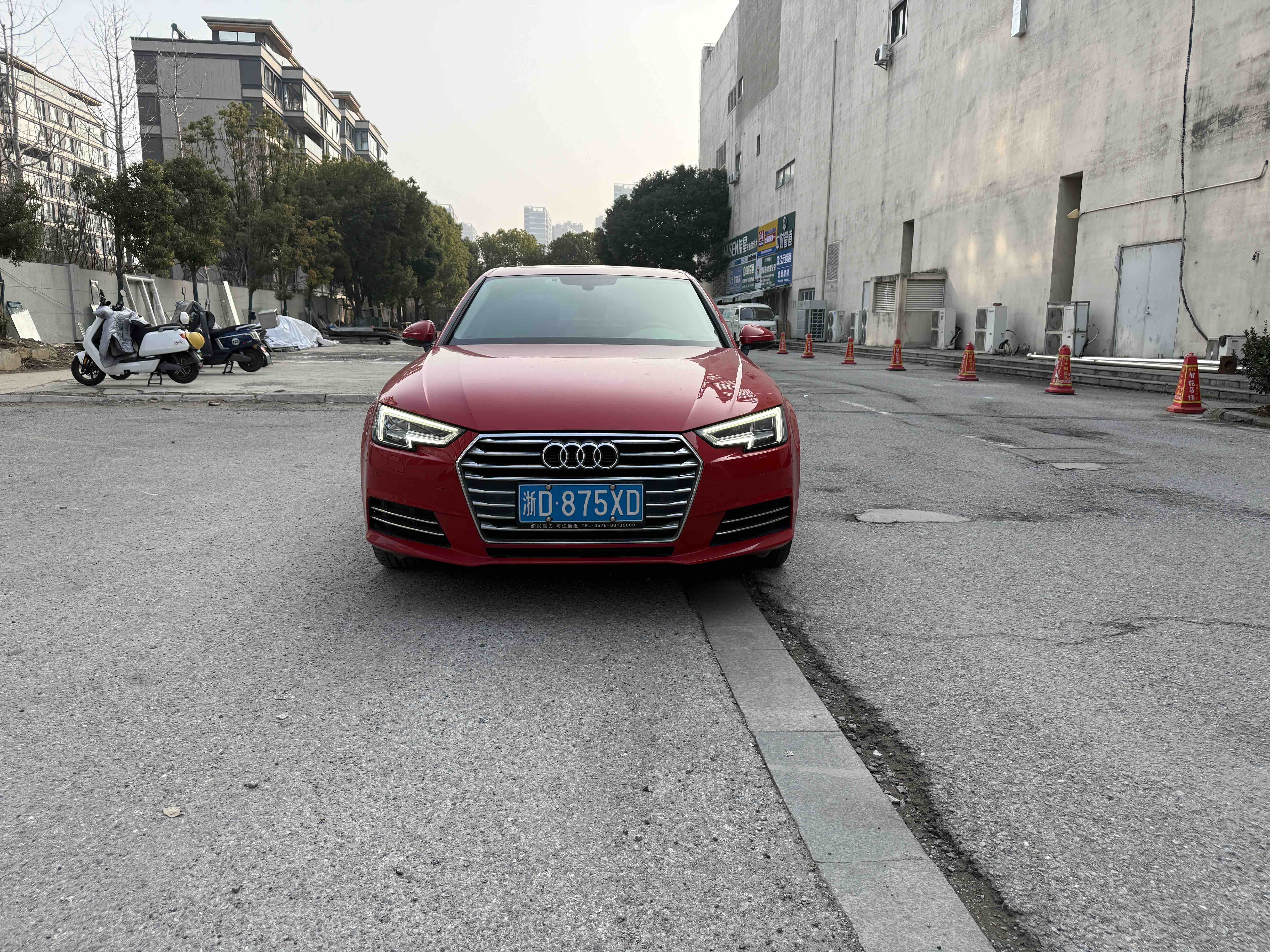 Audi A4L 2017 car image #2