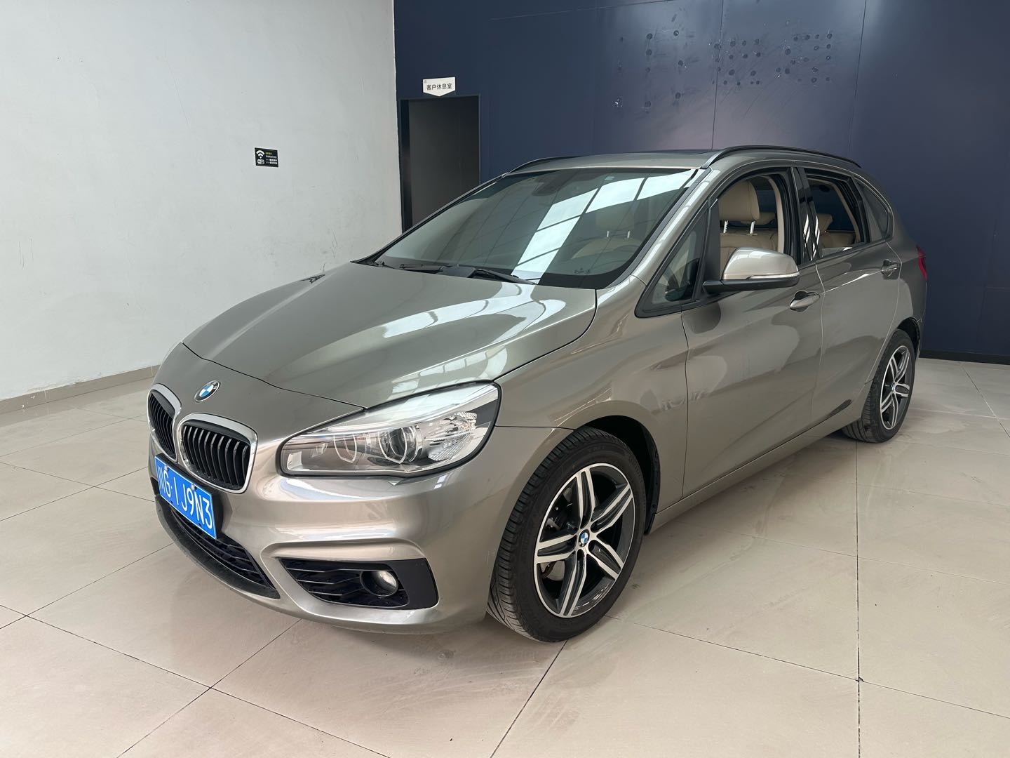 BMW 2 Series Tourer (Imported) 2015 car image #2